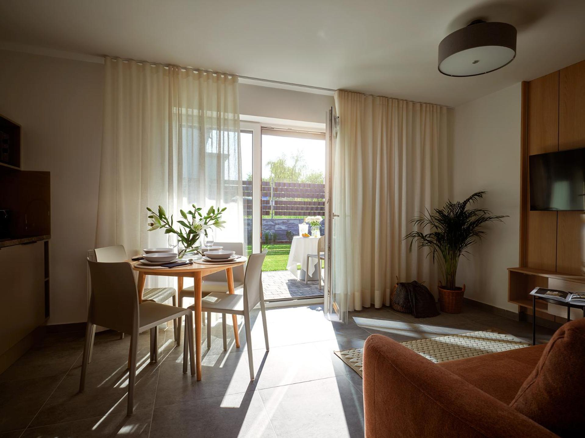 Lake-Apart Apartamenty Mielno Großmöllen Exterior foto