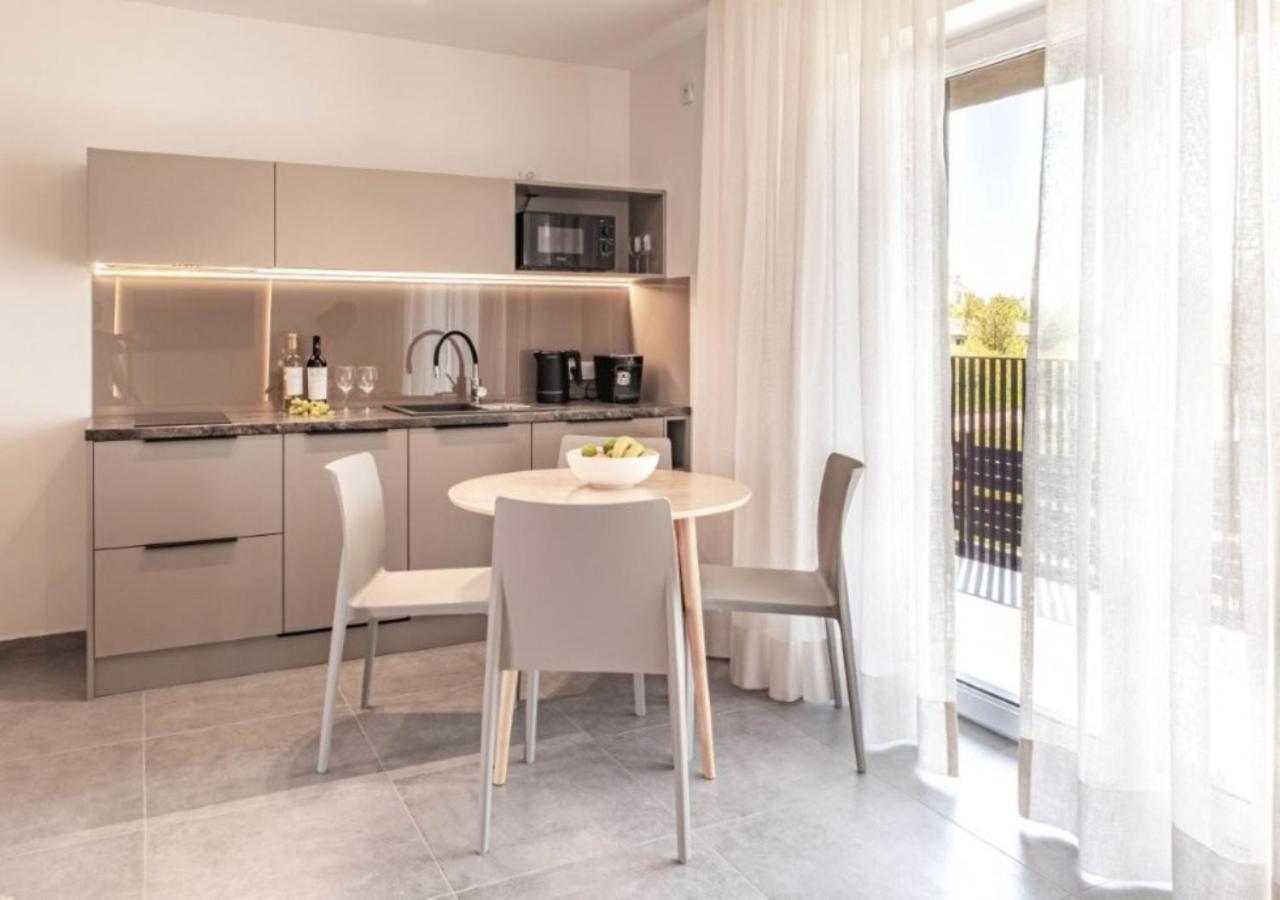 Lake-Apart Apartamenty Mielno Großmöllen Exterior foto